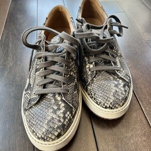 Hush puppies snake skin sneakers